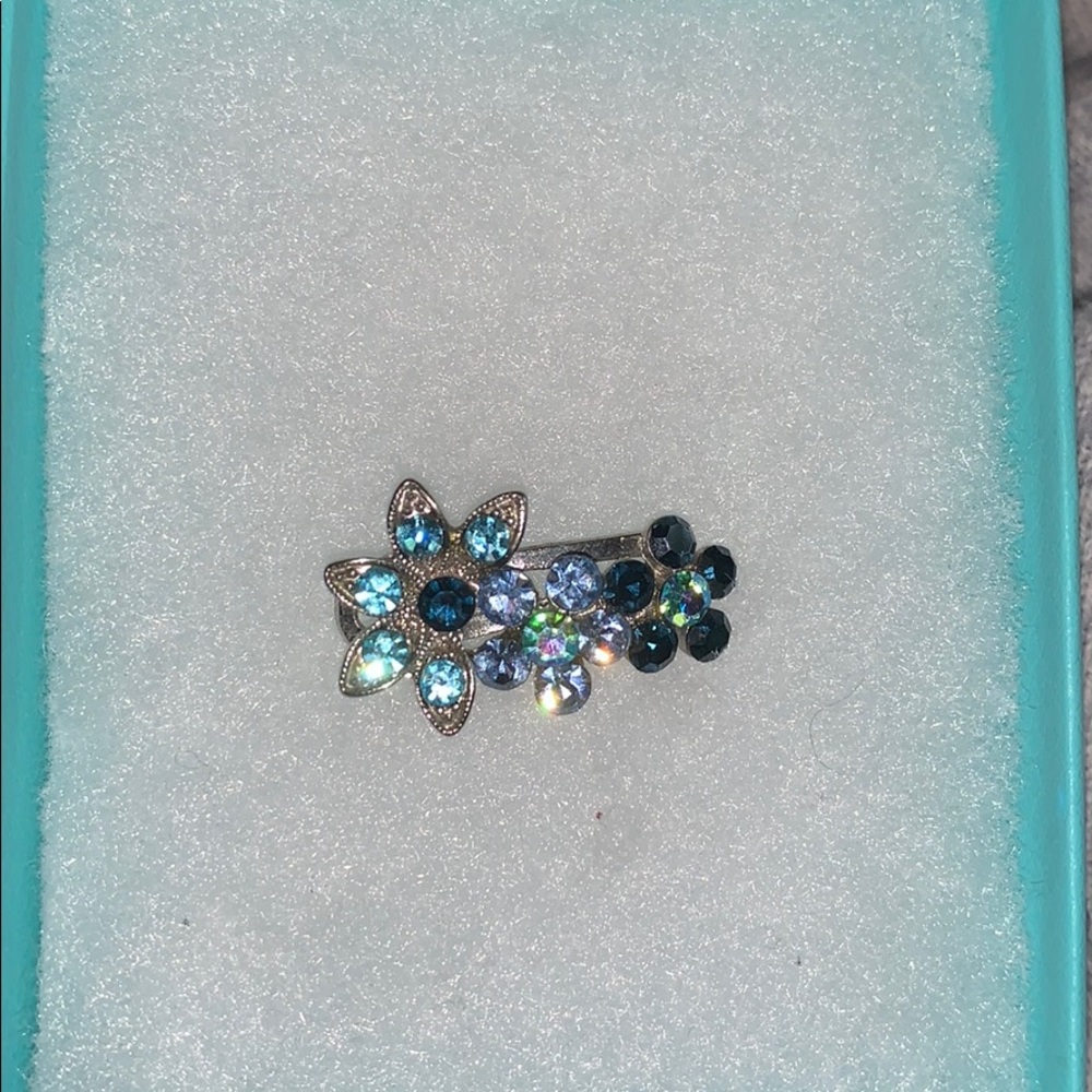 Vintage floral hair clip